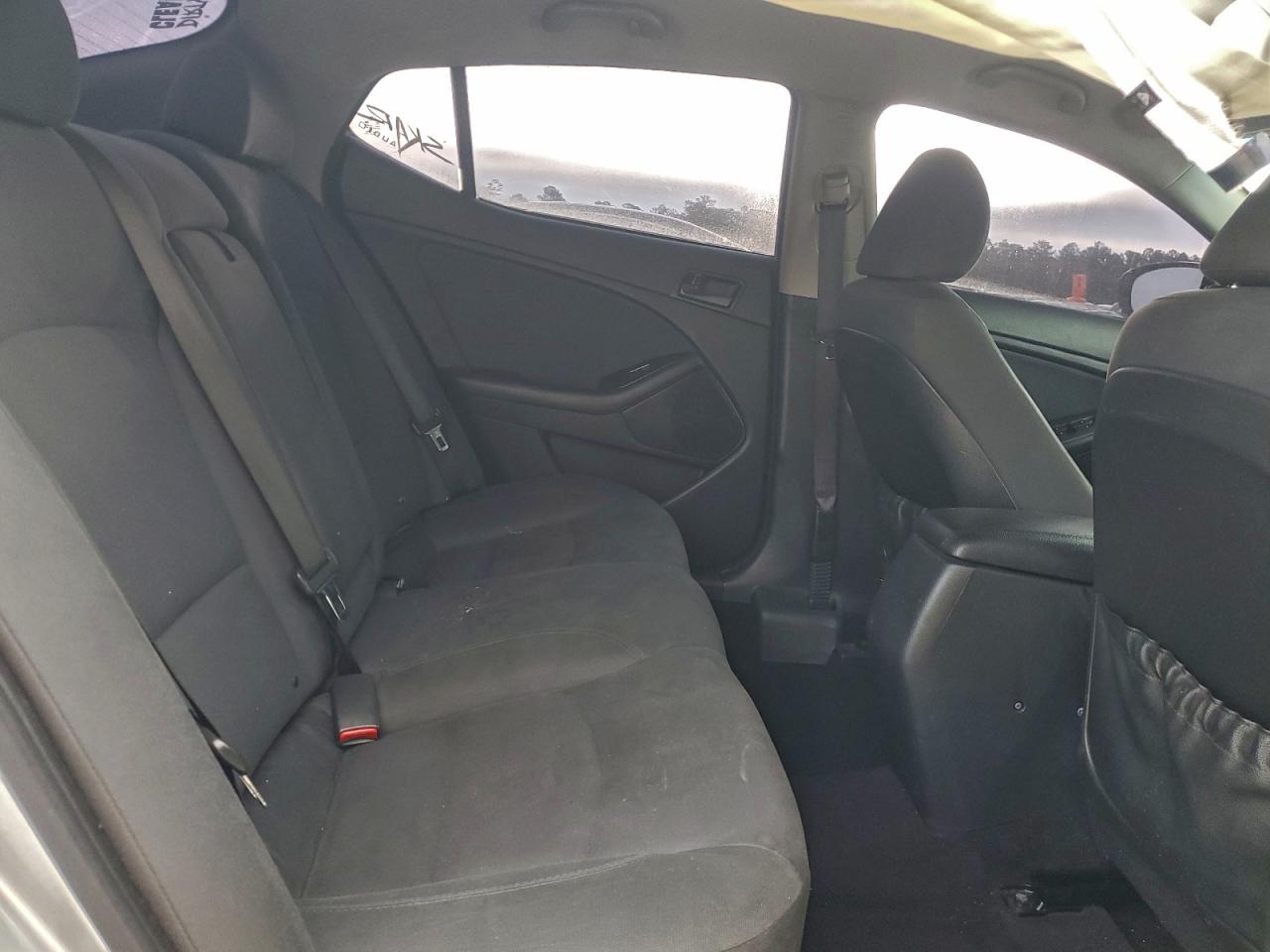 Kia Optima Lx Image 8