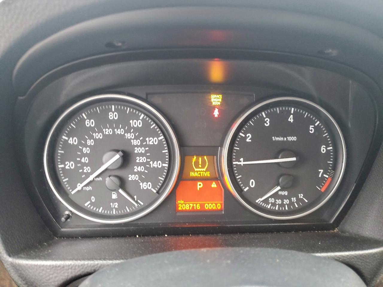 BMW 3 Series I Image 6