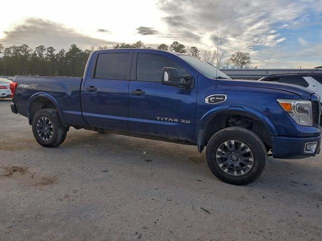 Nissan Titan Sl Image 3