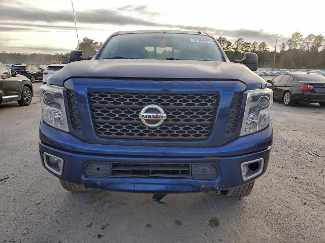 Nissan Titan Sl Image 5