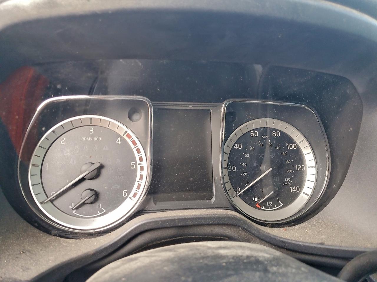 Nissan Titan Sl Image 8