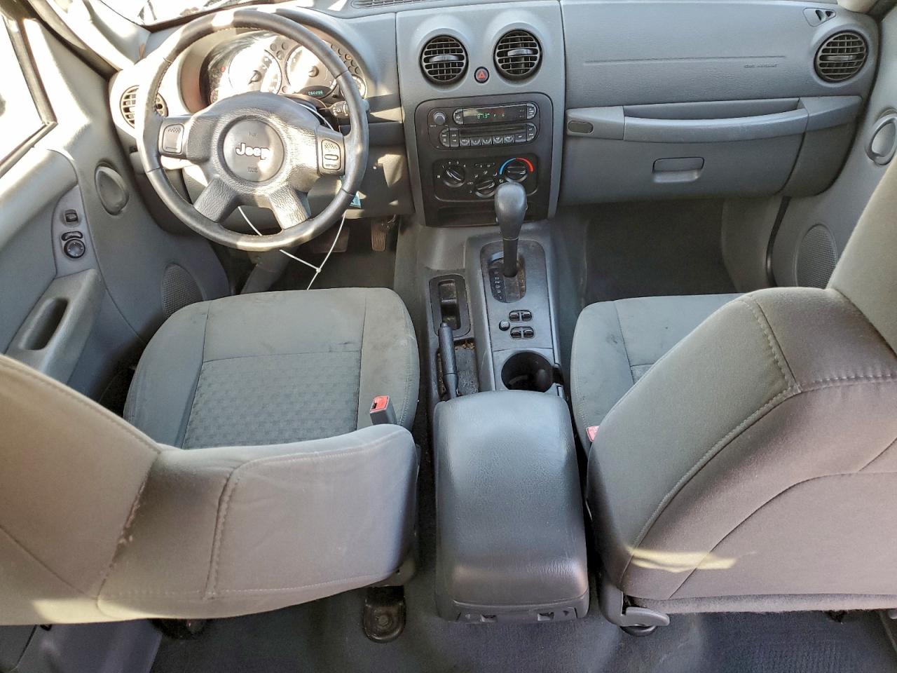 Jeep Liberty Sport Image 8