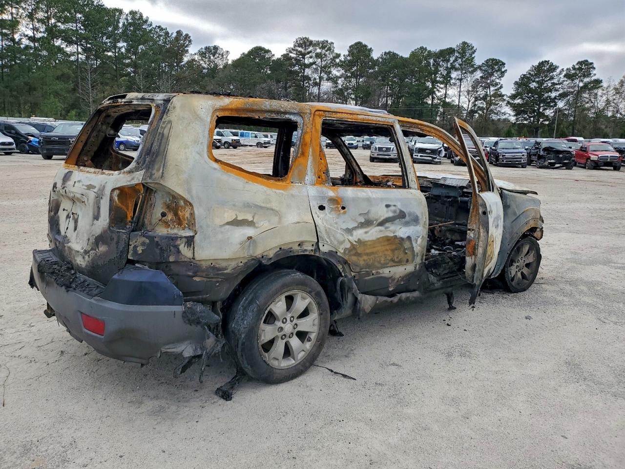 Kia Borrego Lx Image 3