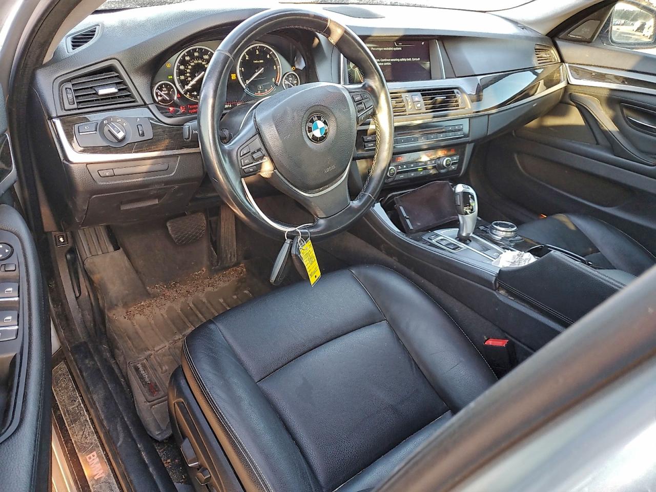 BMW 5 Series D Image 12