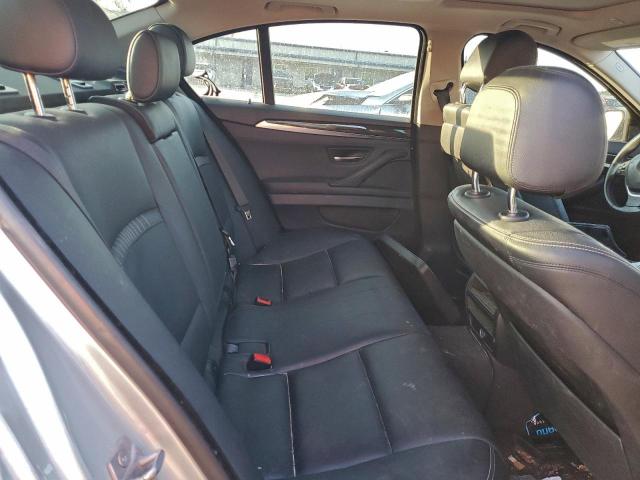 BMW 5 Series D Image 10