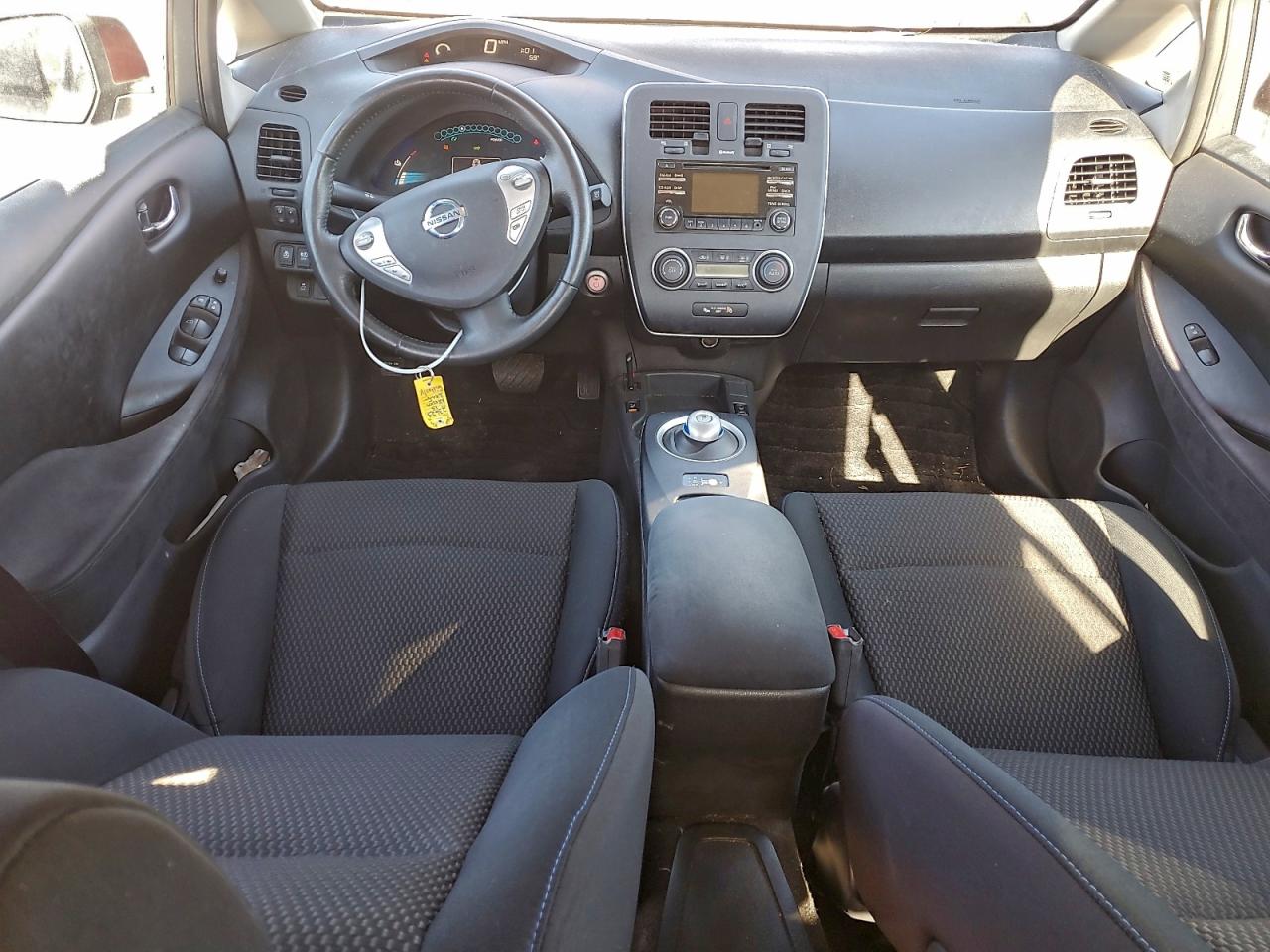 Nissan LEAF S Image 8