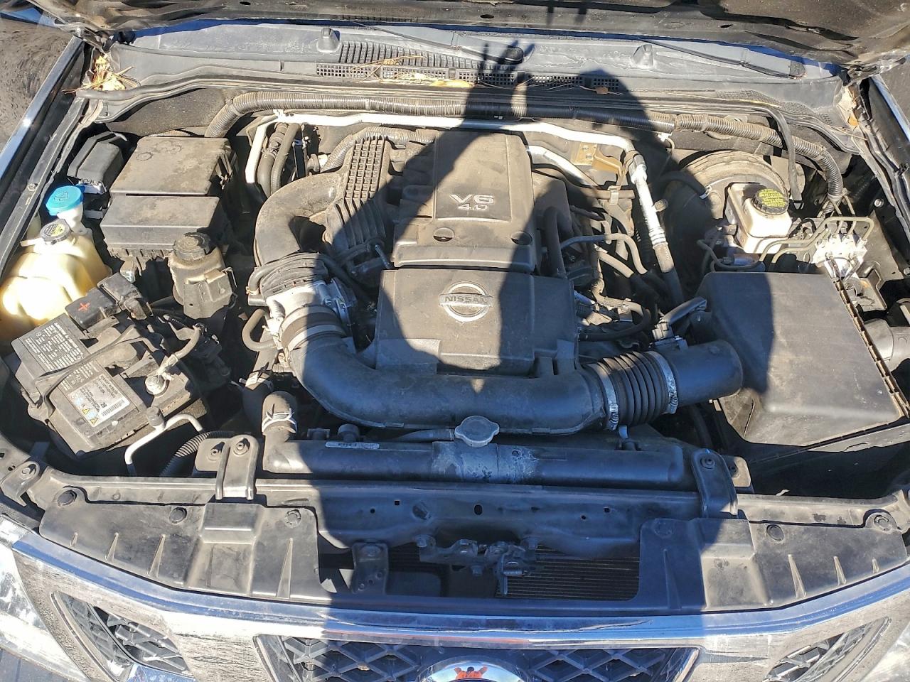 Nissan Frontier S Image 8