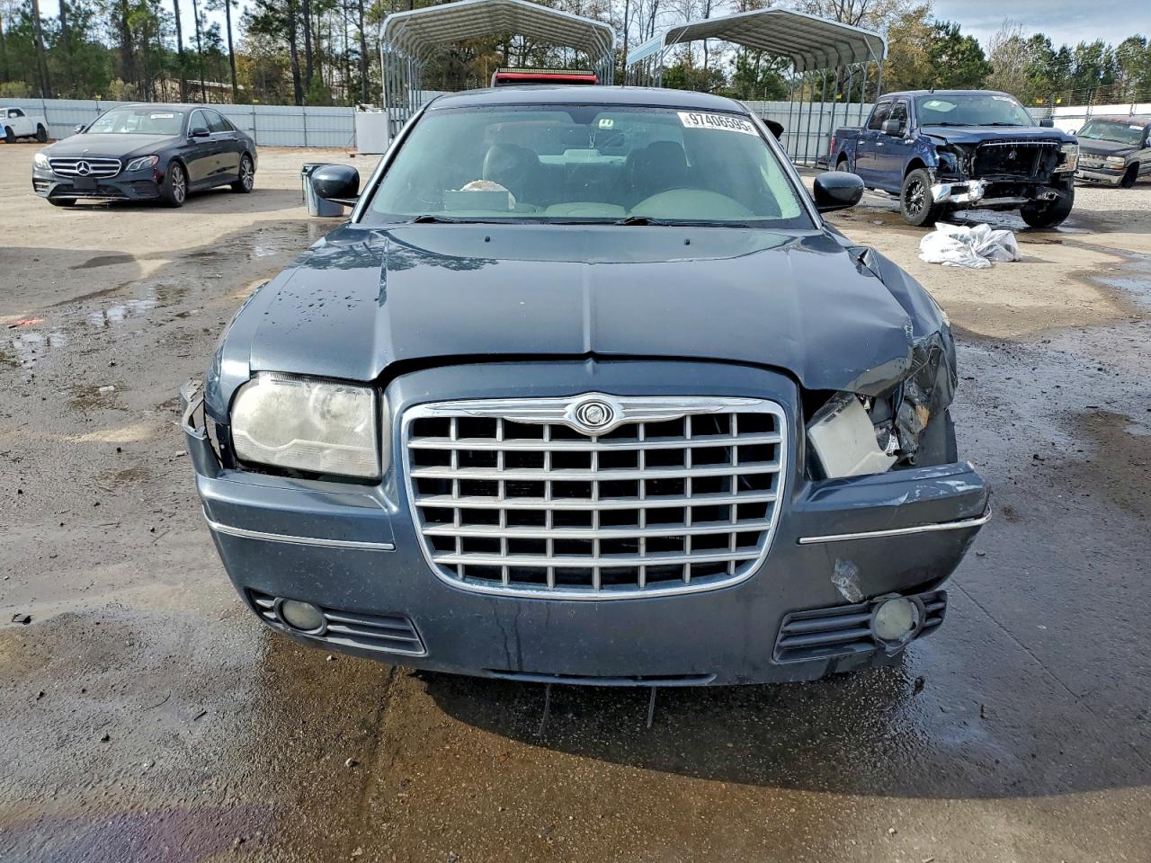 Chrysler 300 Touring Image 5