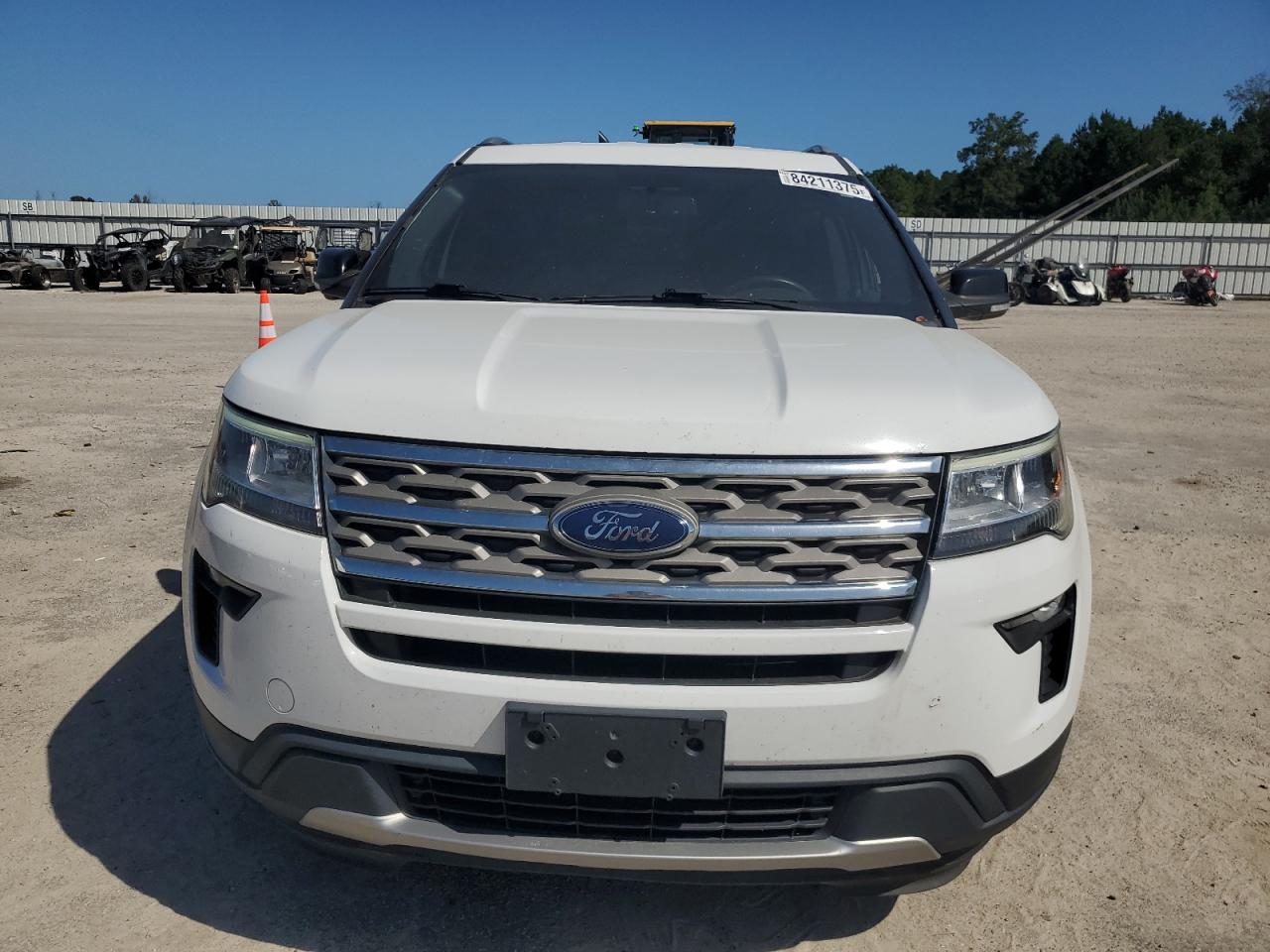 Ford Explorer Xlt Image 3