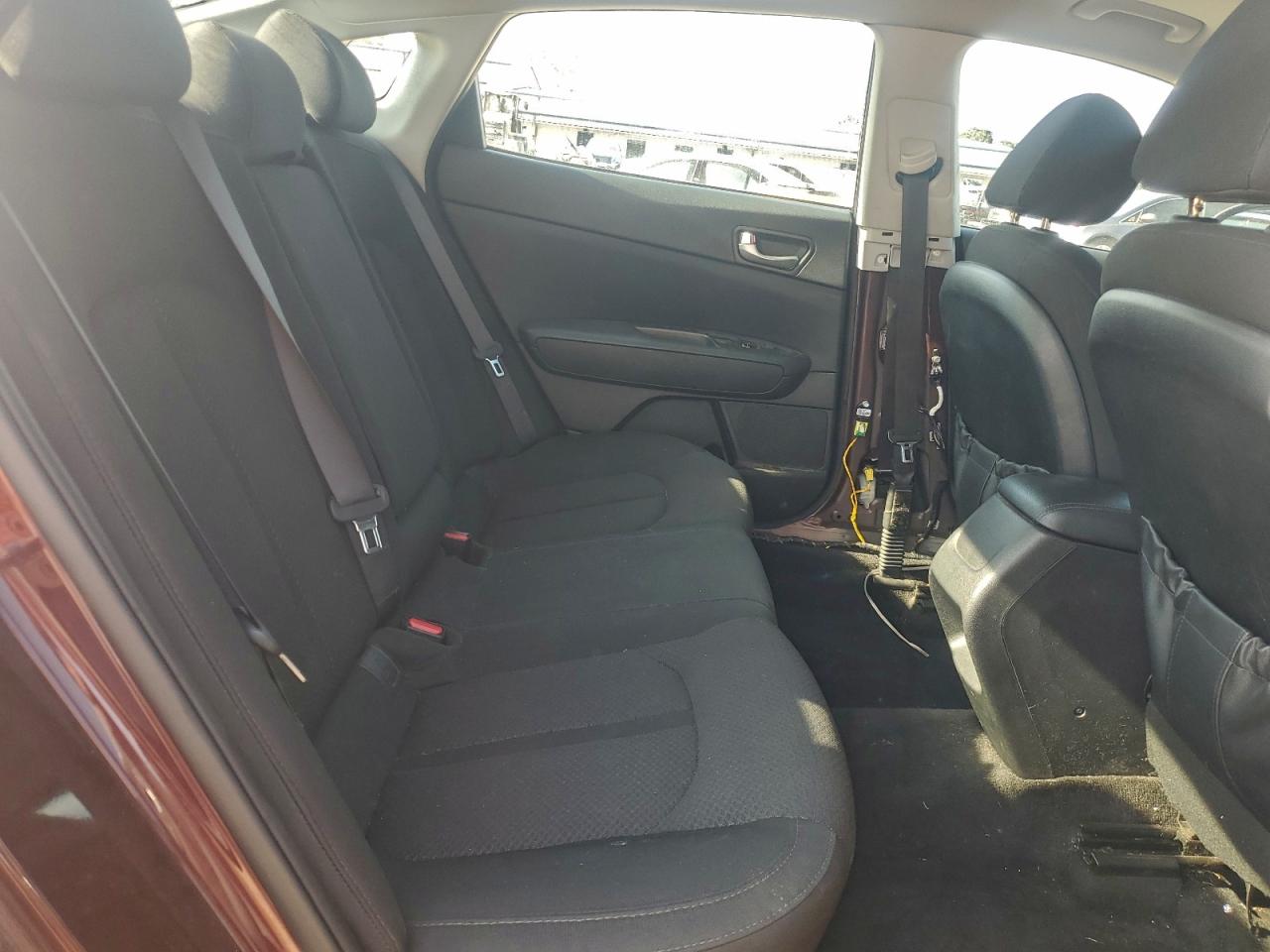 Kia Optima Lx Image 7