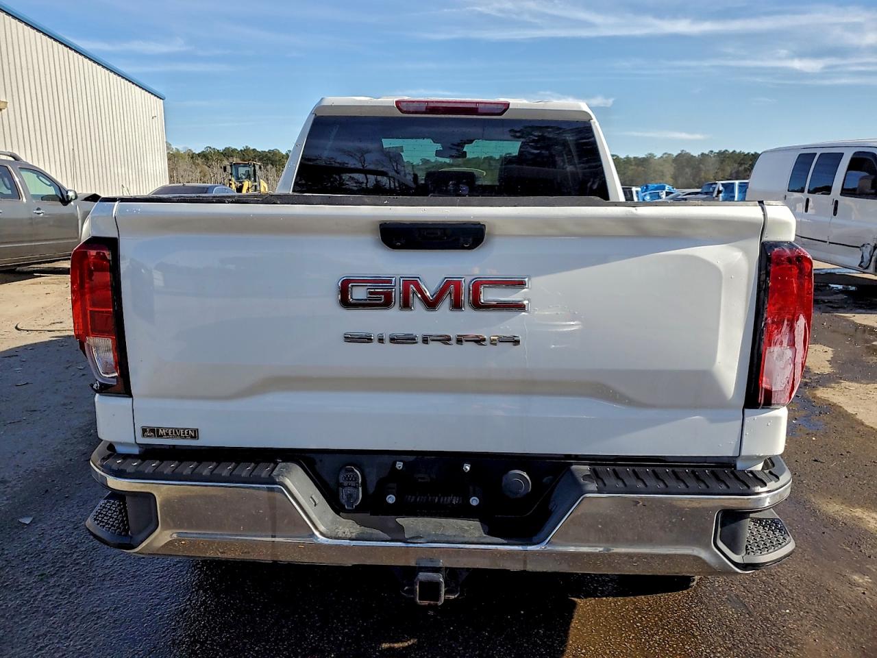 GMC Sierra K1500 Image 8