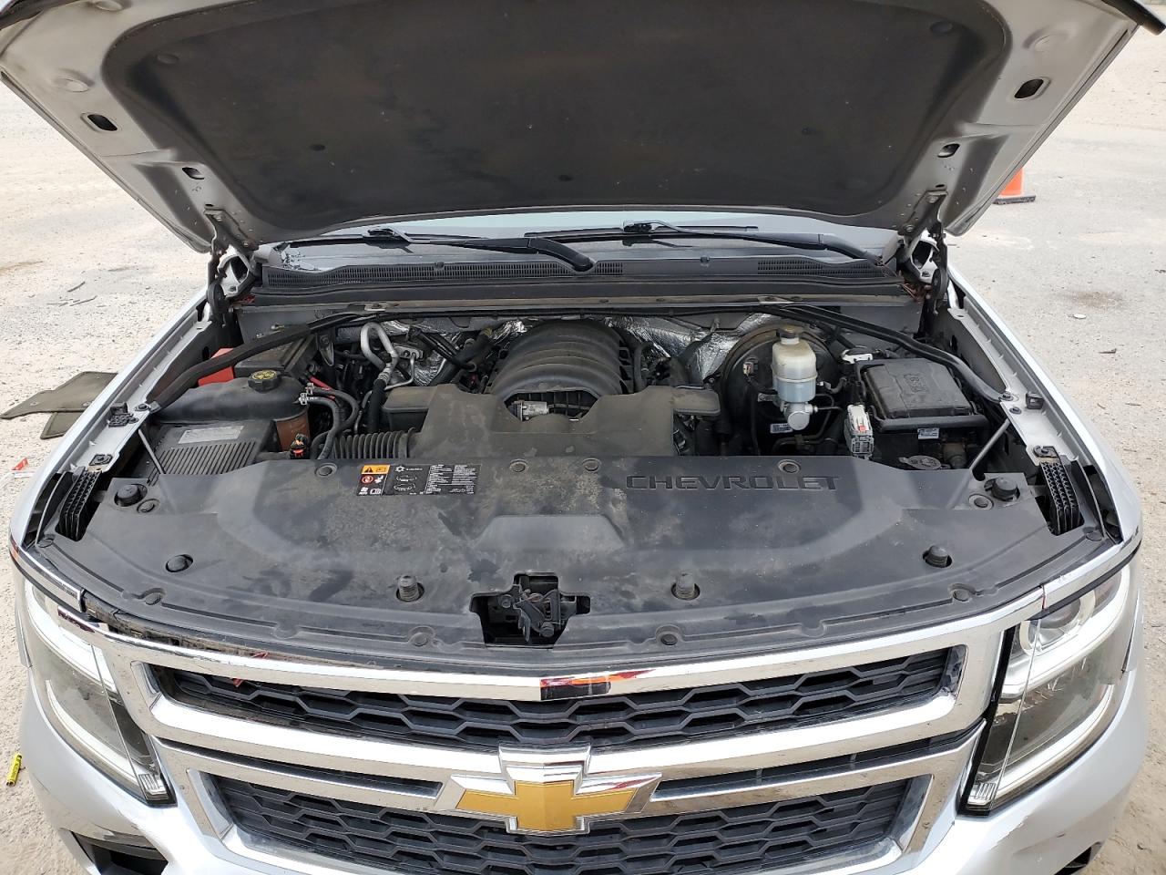 Chevrolet Suburban C1500 Lt Image 9