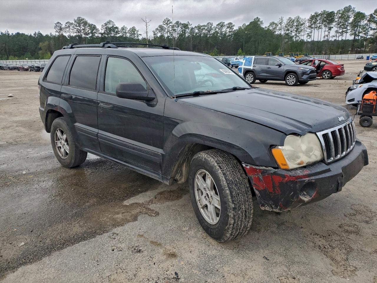 Jeep Grand Cherokee Laredo Image 6
