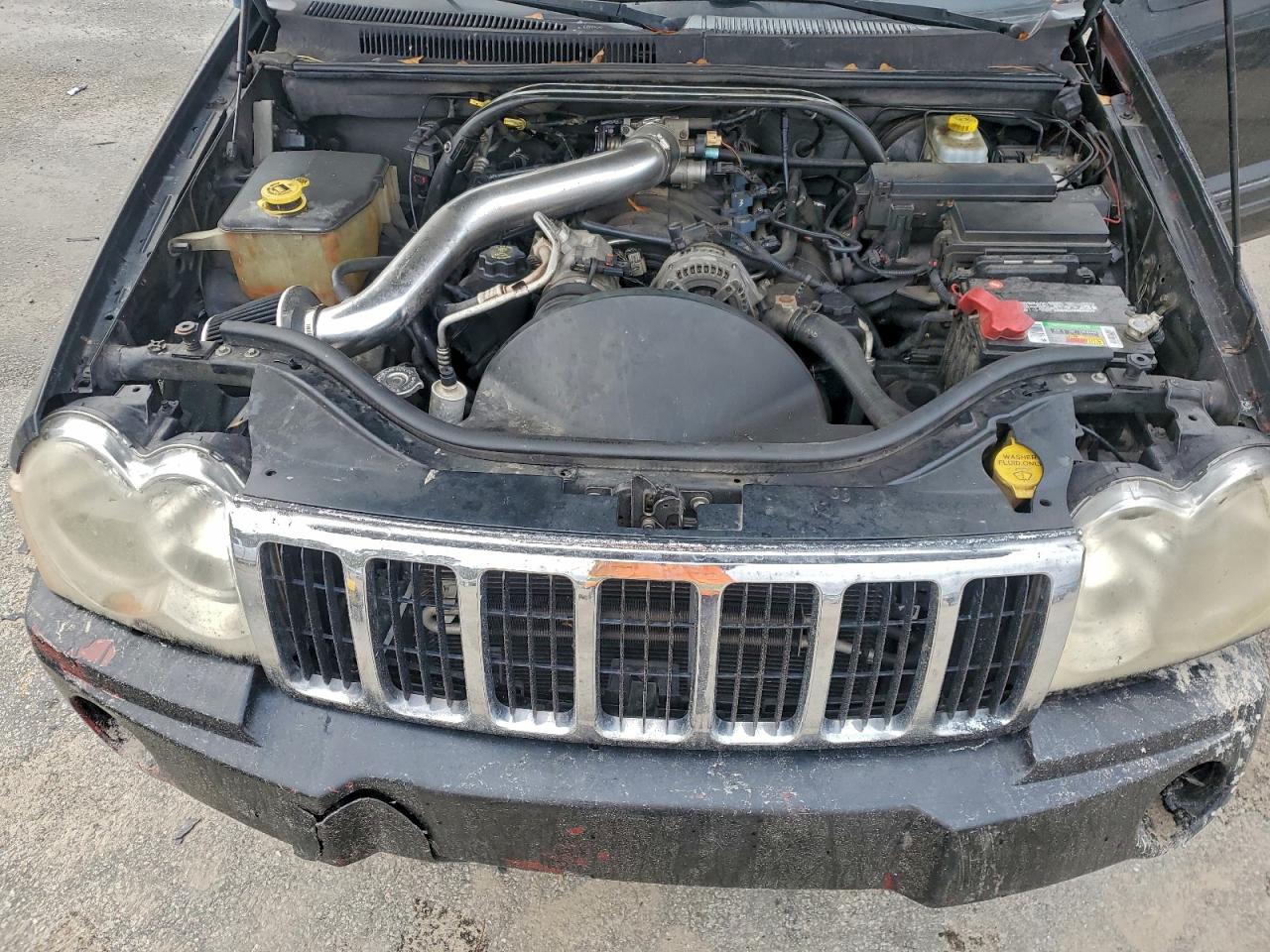 Jeep Grand Cherokee Laredo Image 9