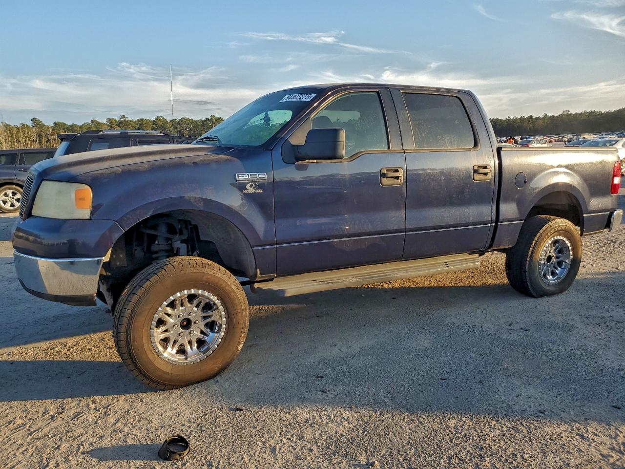 Ford F-150 Supercrew Image 1