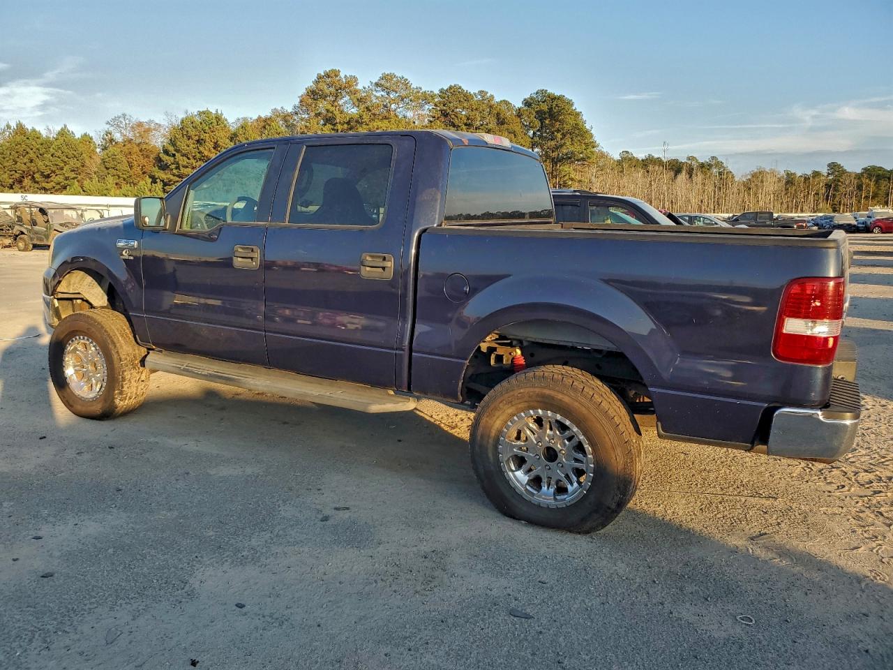 Ford F-150 Supercrew Image 3