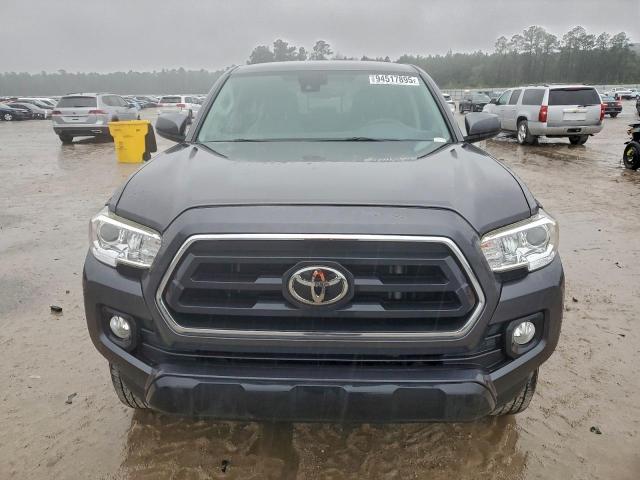 Toyota Tacoma Double Cab Image 11