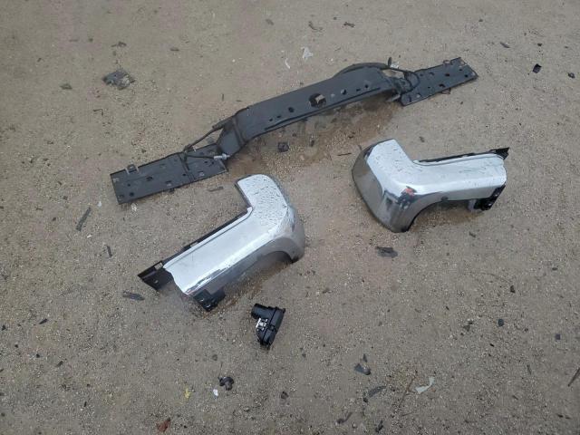 Toyota Tacoma Double Cab Image 3