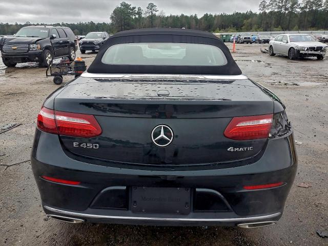 Mercedes-Benz E-Class 450 4matic Image 11