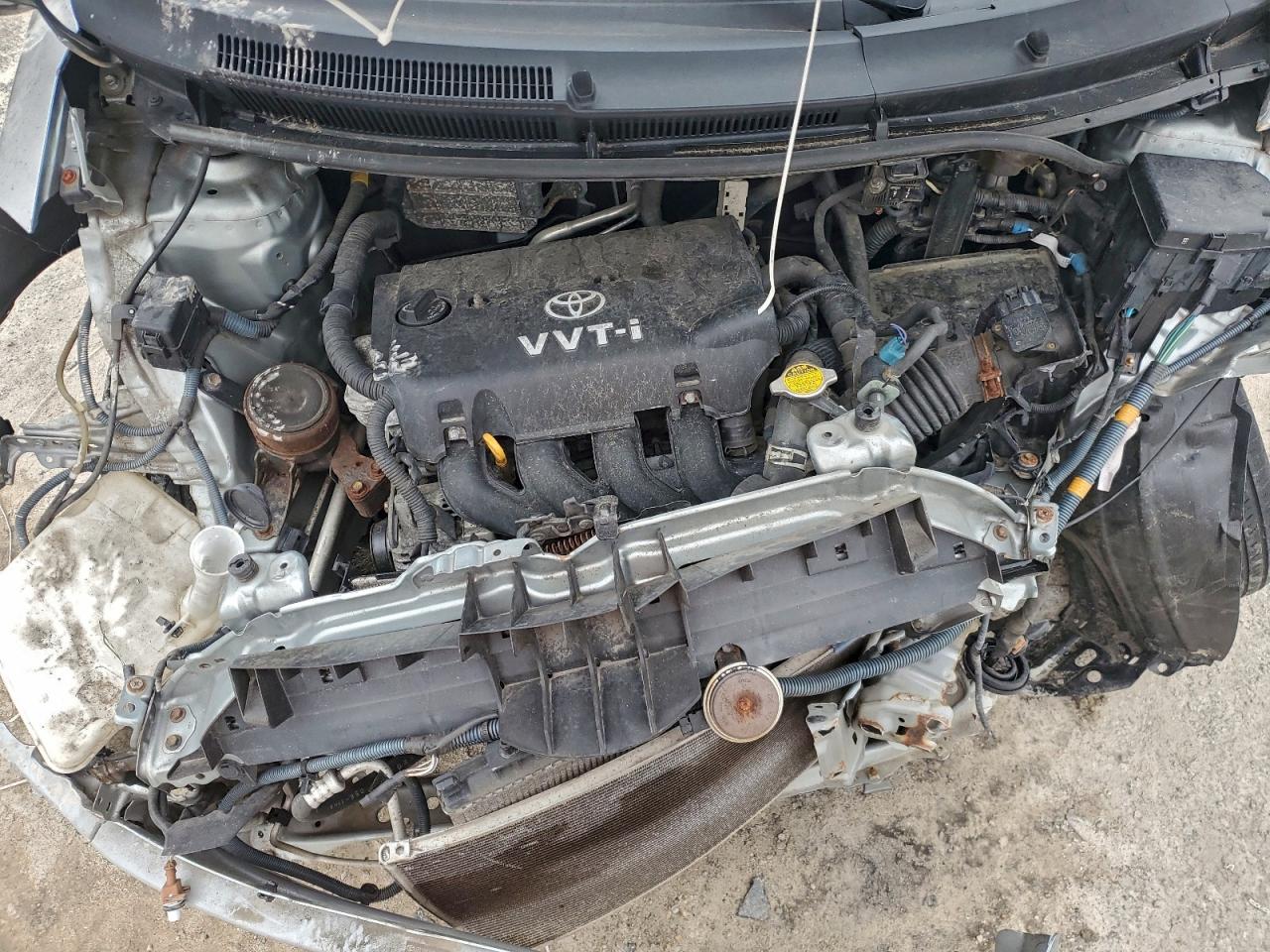 Toyota Yaris Image 11