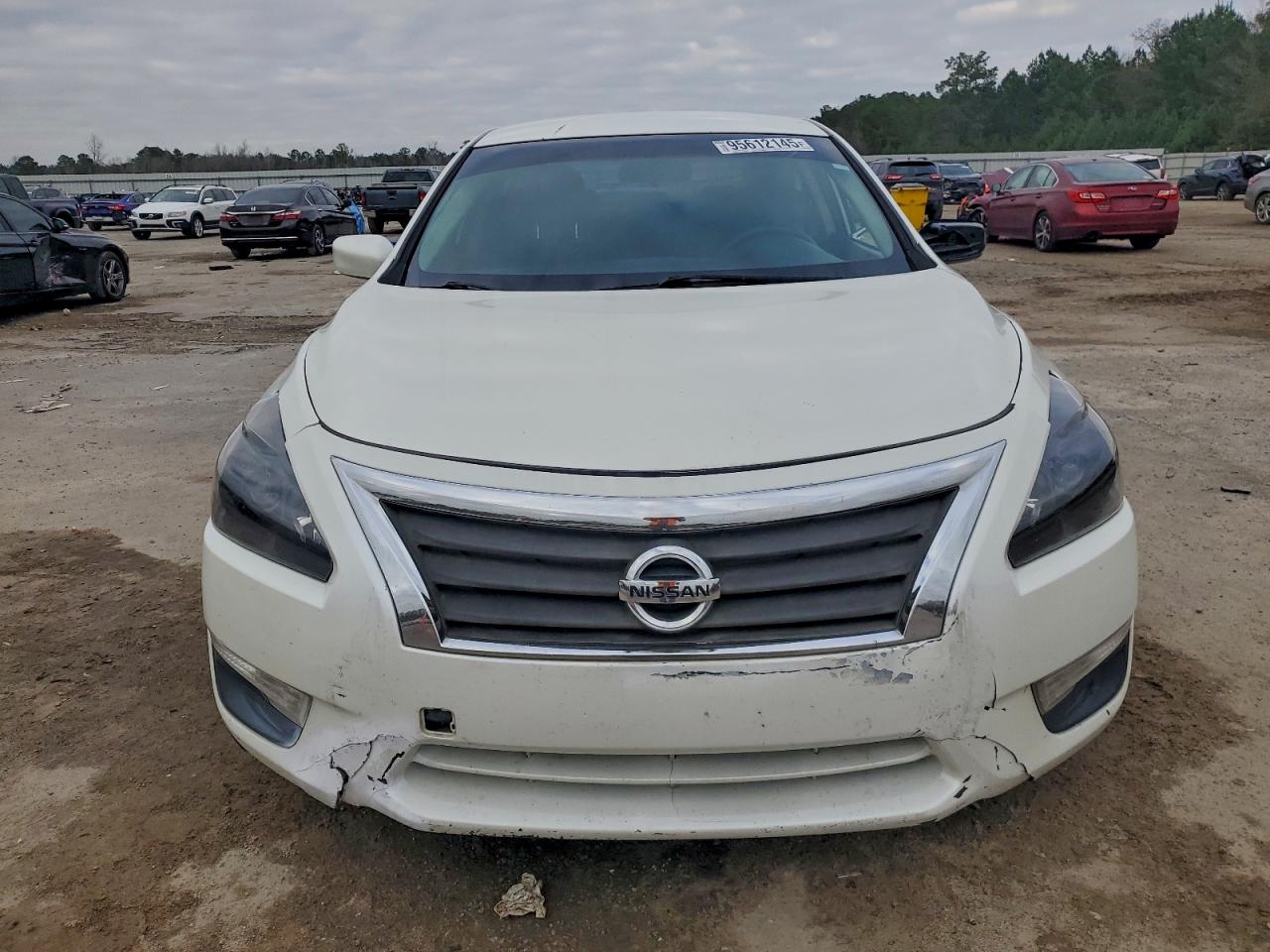Nissan Altima 2.5 Image 5
