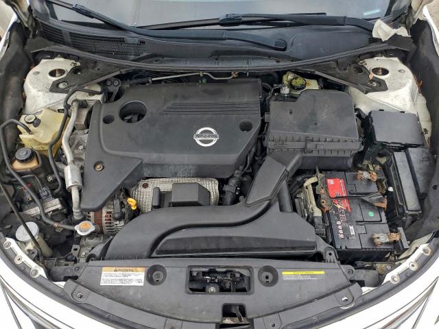 Nissan Altima 2.5 Image 8