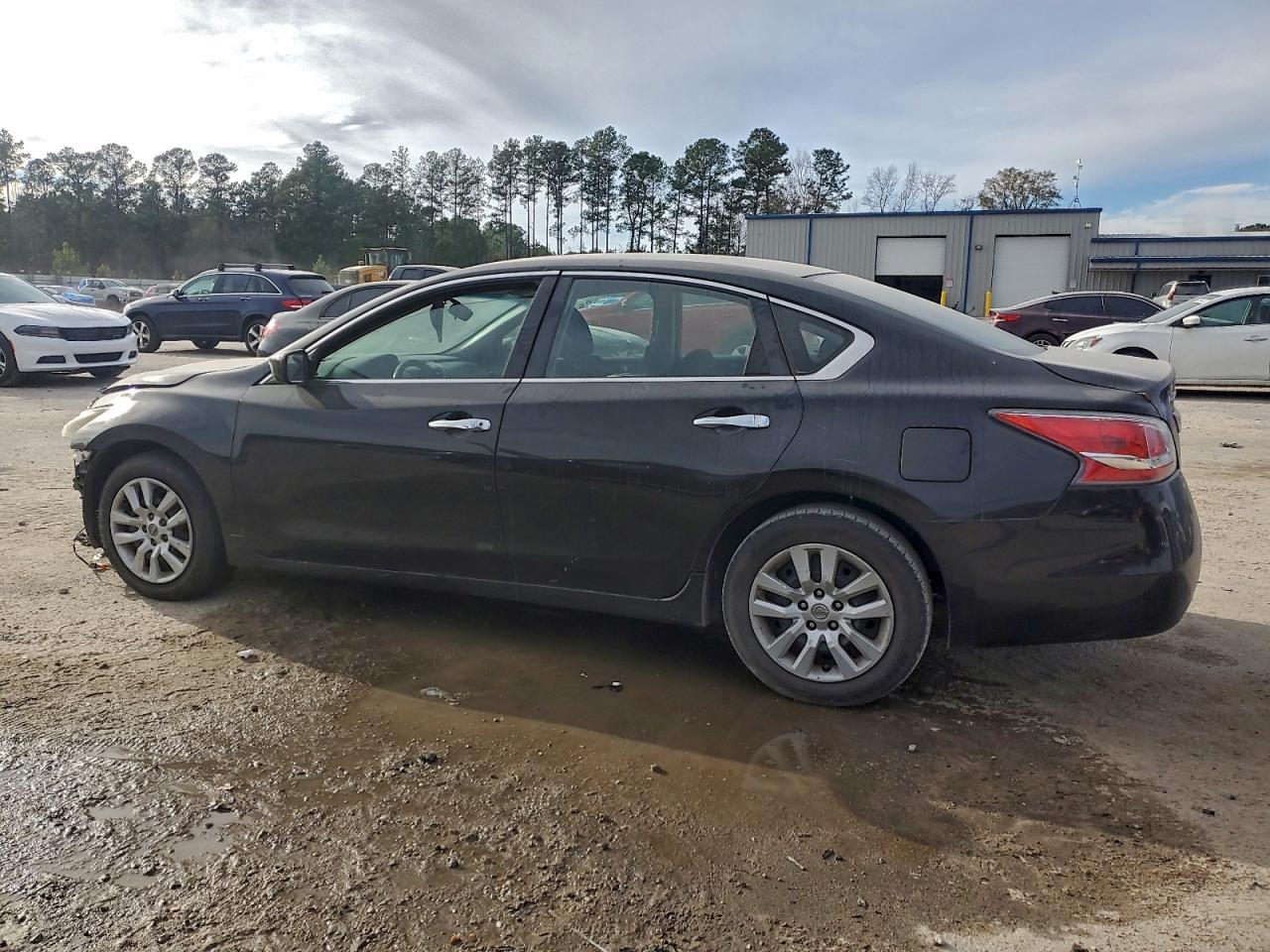 Nissan Altima 2.5 Image 3