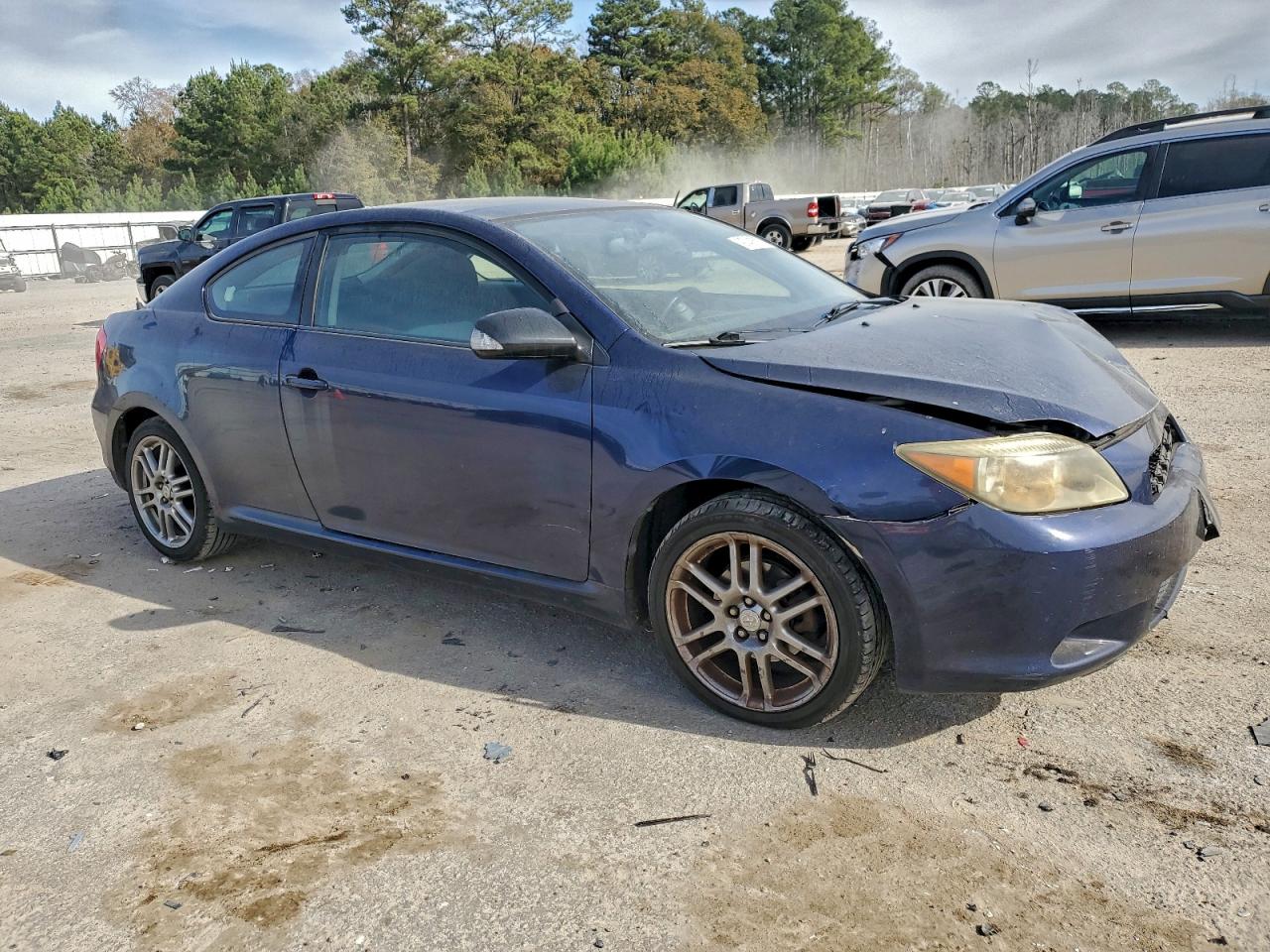 Toyota Scion Image 12