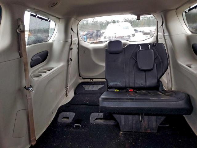 Chrysler Pacifica Touring L Image 12