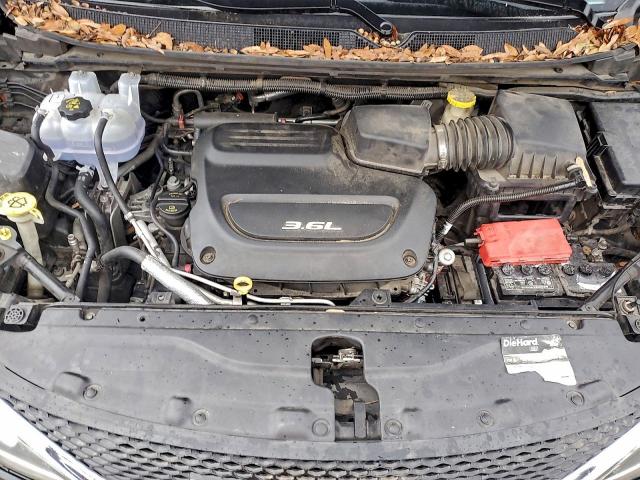 Chrysler Pacifica Touring L Image 13