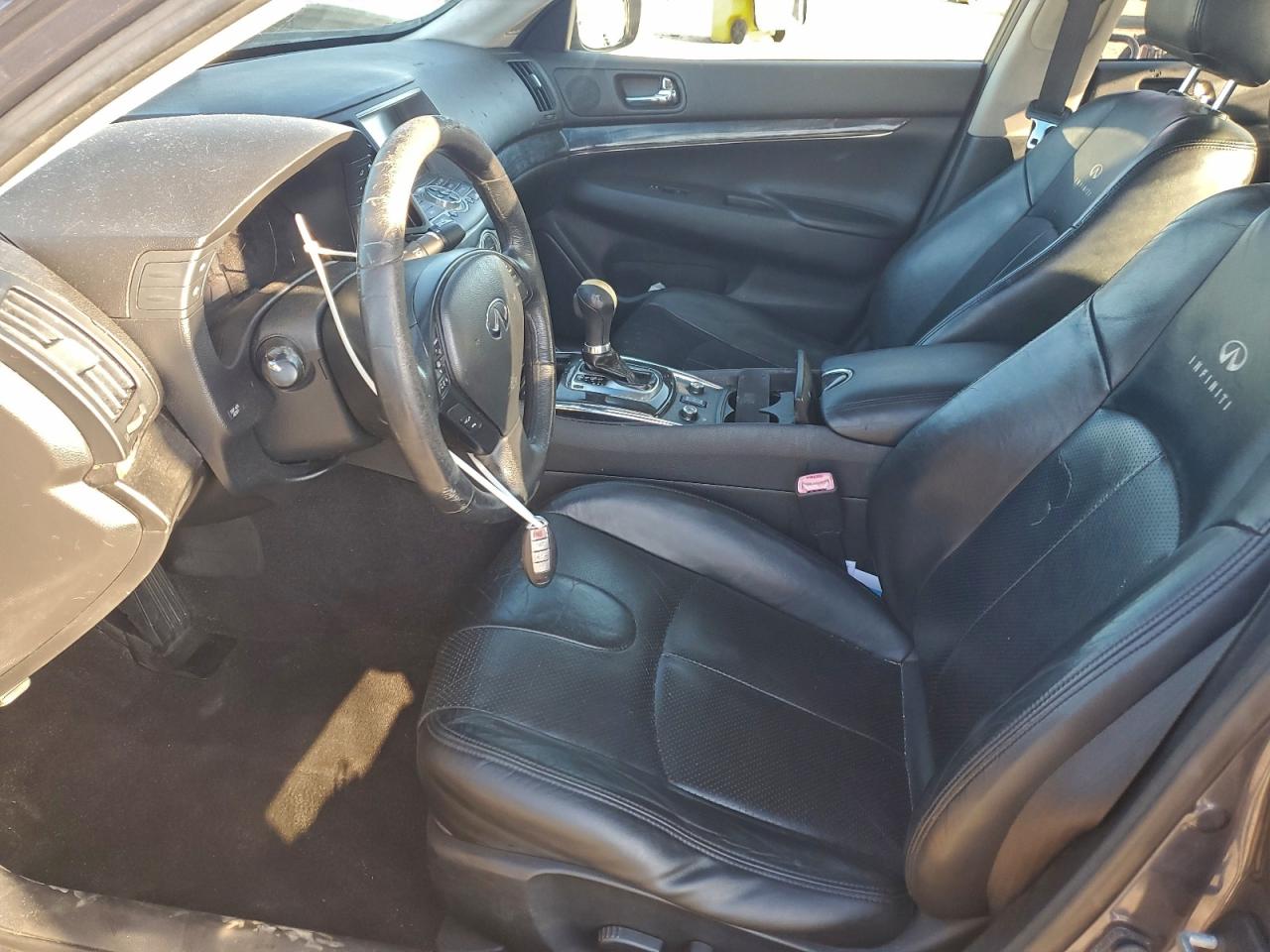 INFINITI G25 Image 11