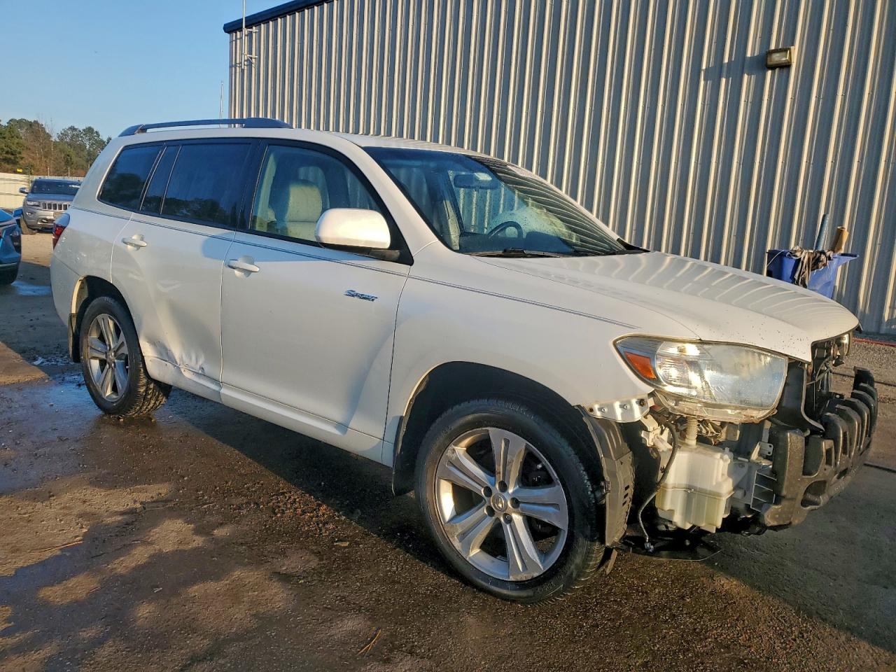 Toyota Highlander Sport Image 7