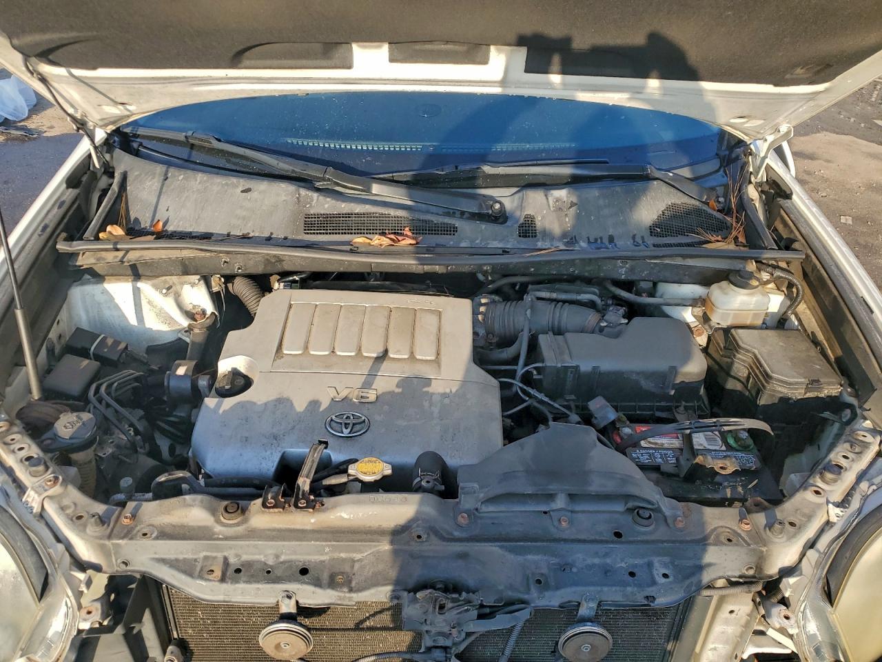 Toyota Highlander Sport Image 9