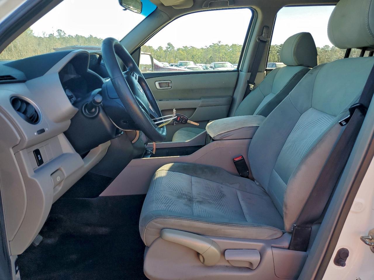 Honda Pilot Lx Image 8