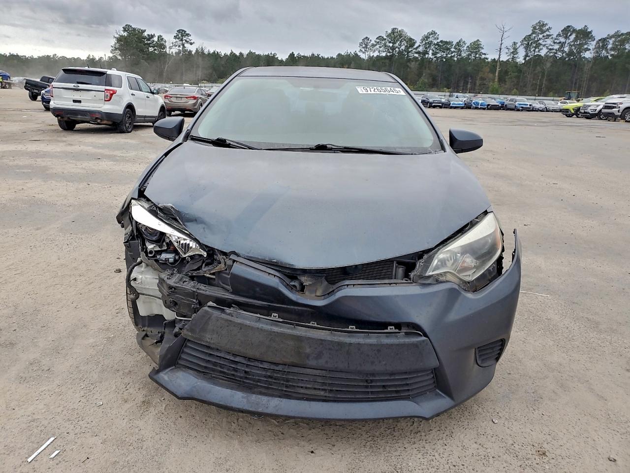 Toyota Corolla L Image 3