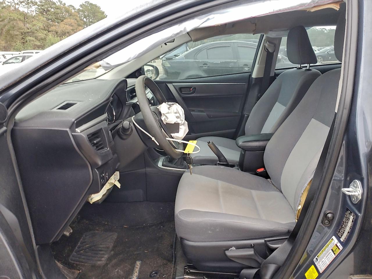 Toyota Corolla L Image 12