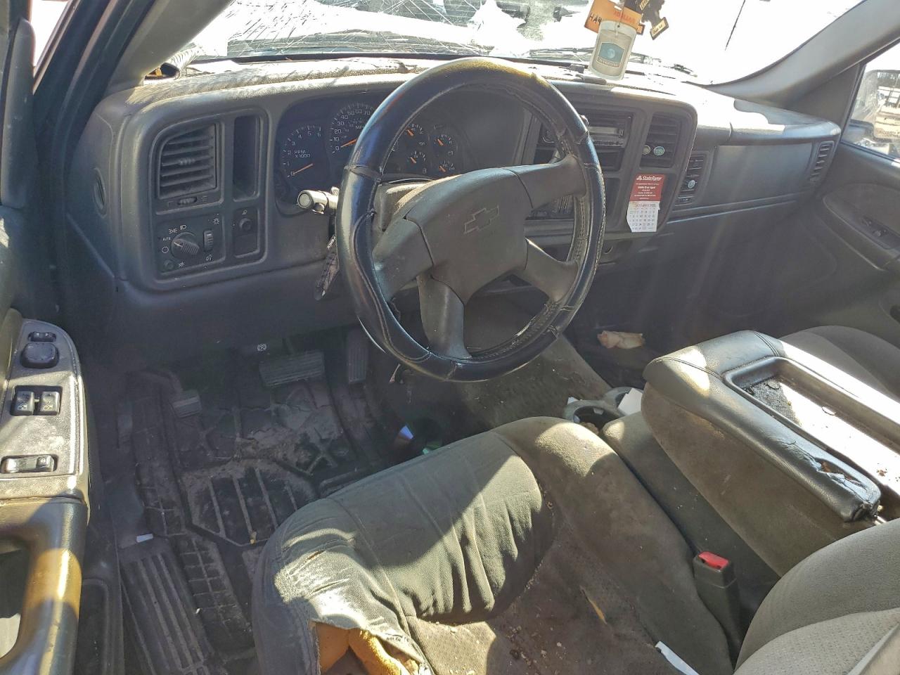 Chevrolet Silverado C1500 Image 8