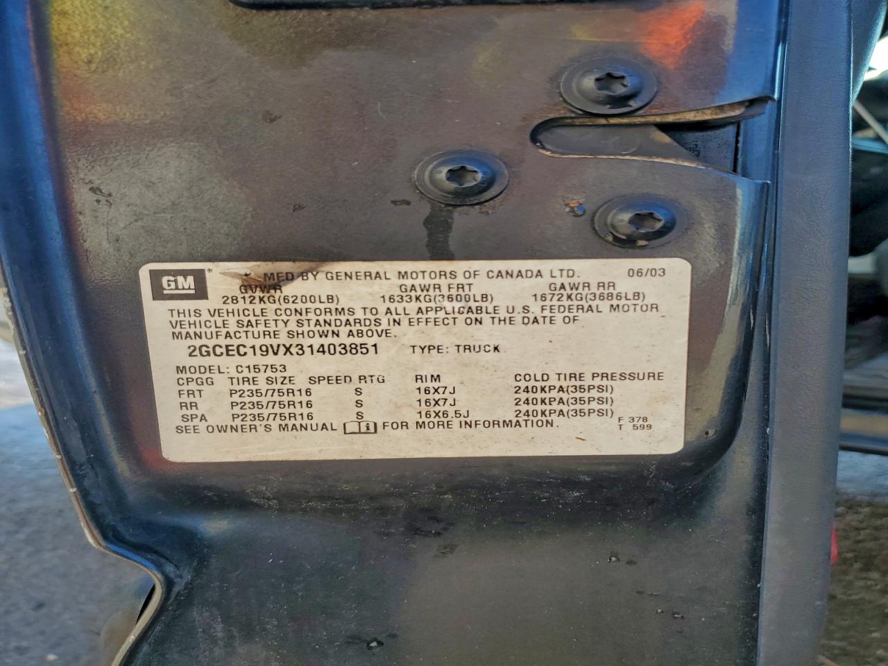 Chevrolet Silverado C1500 Image 10