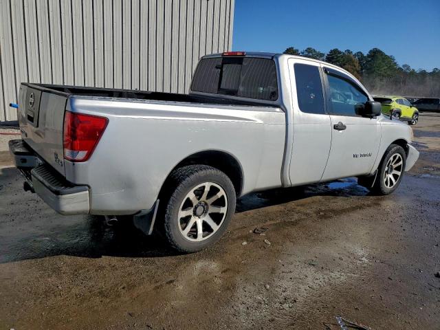 Nissan Titan Xe Image 10