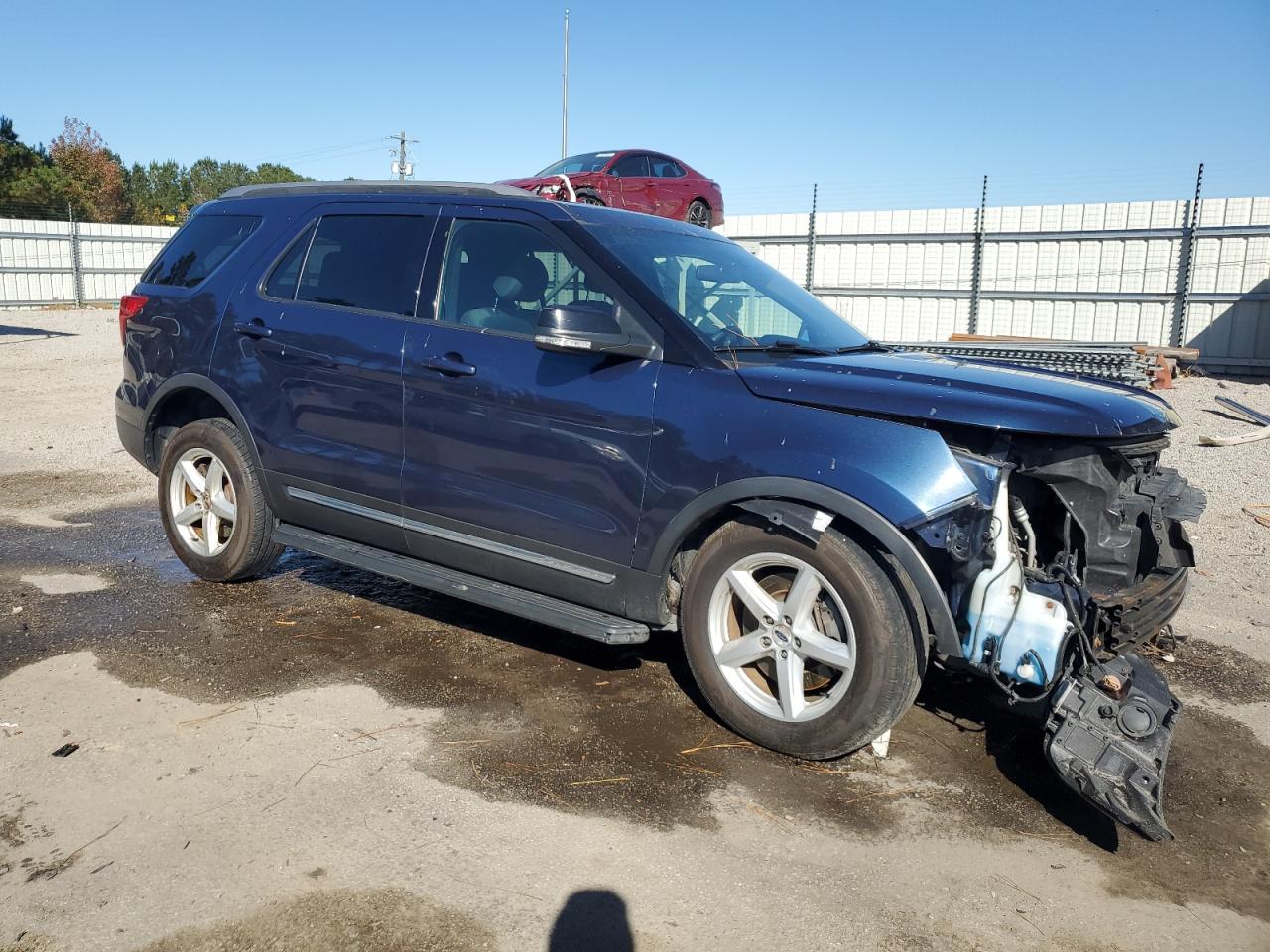 Ford Explorer Xlt Image 4