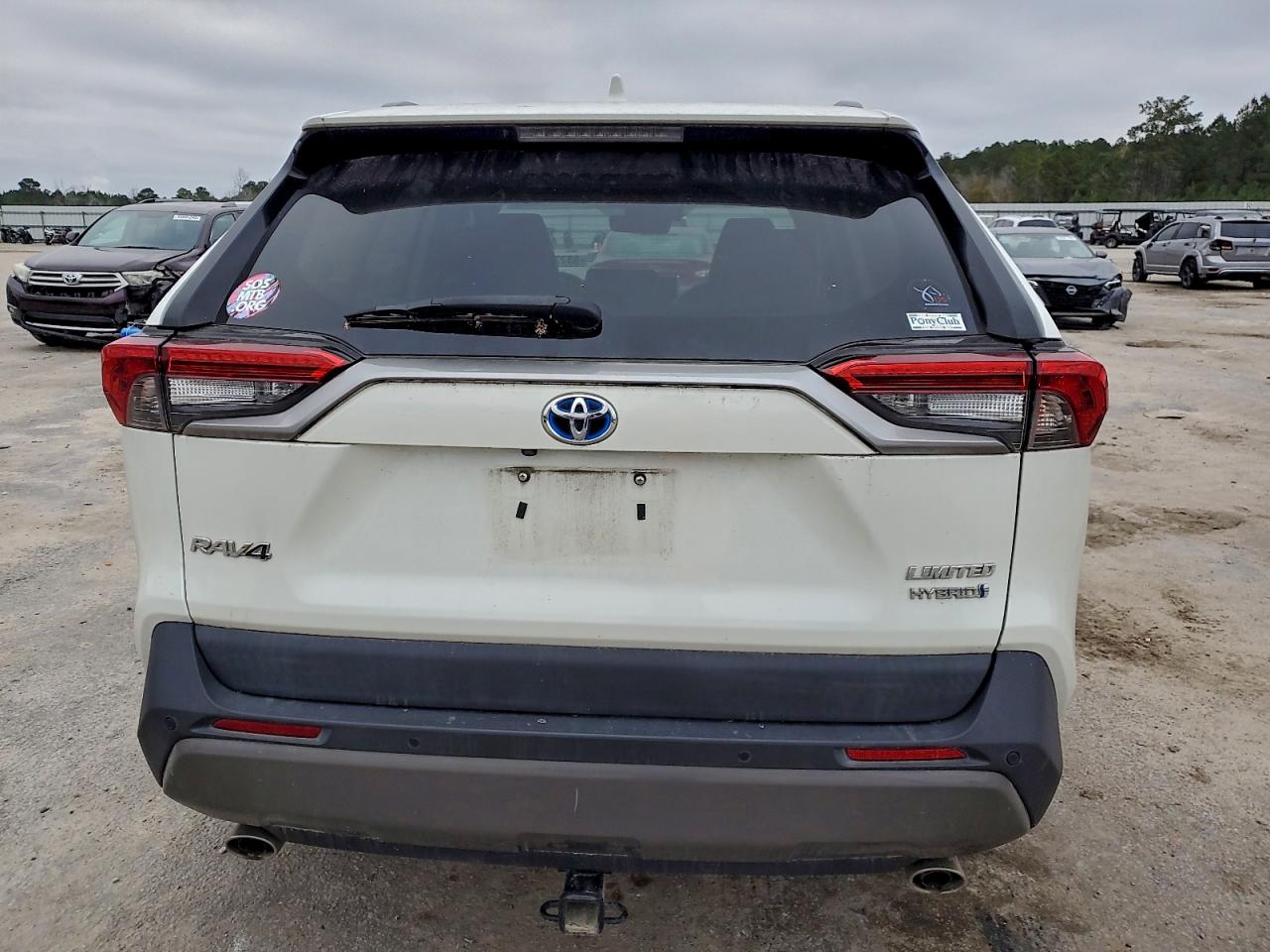 Toyota RAV4 Limited Image 4