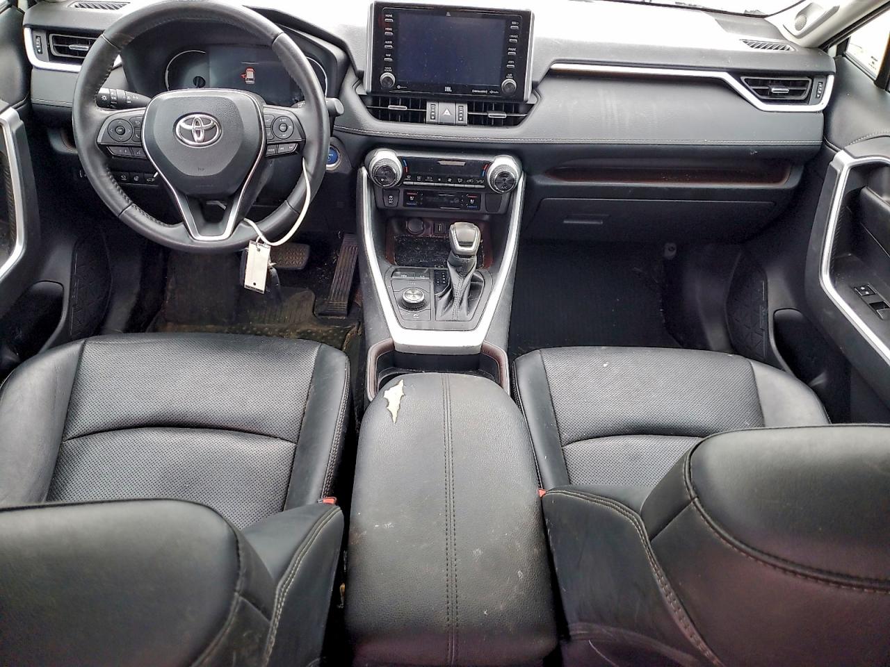 Toyota RAV4 Limited Image 9