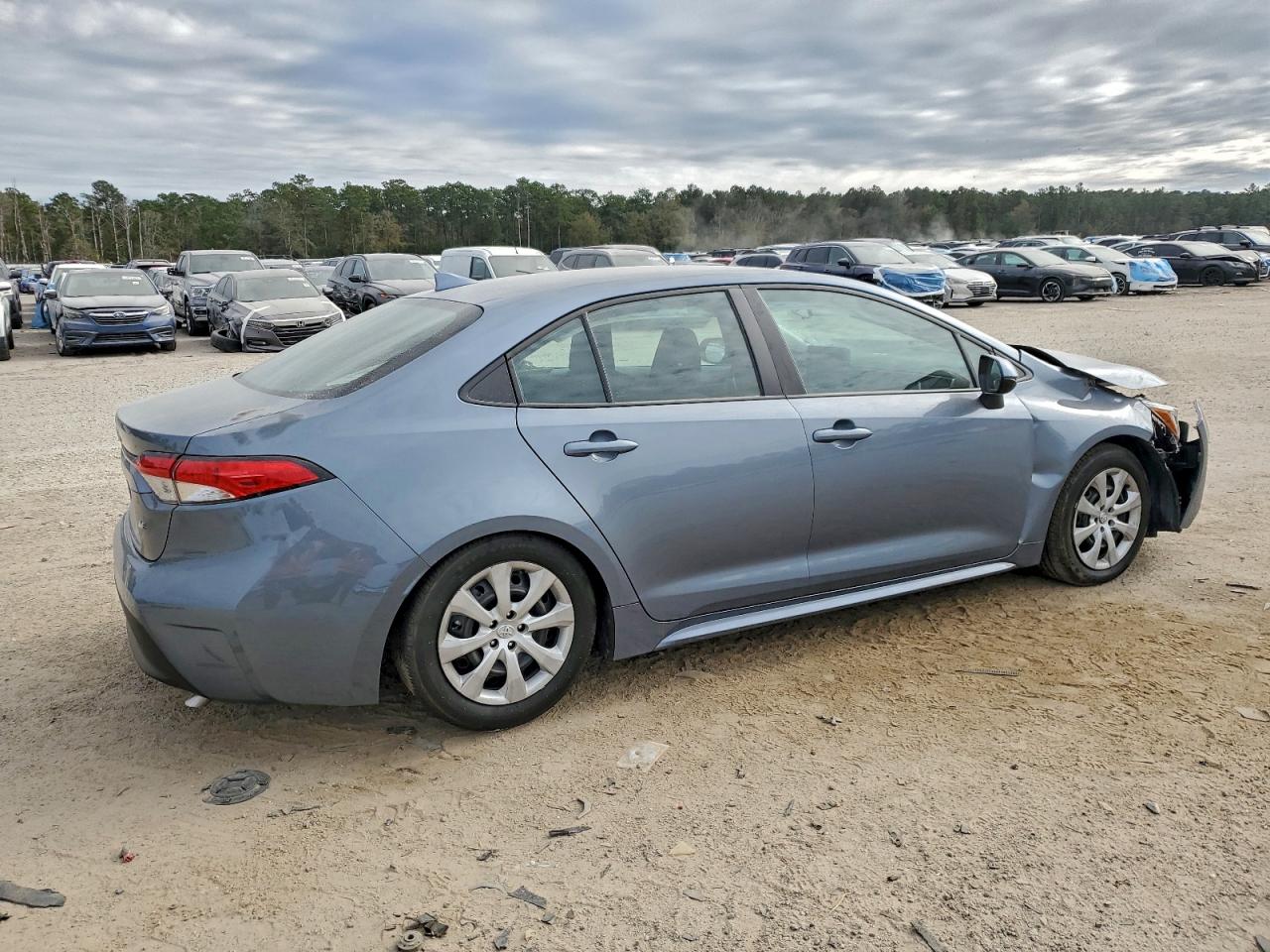 Toyota Corolla Le Image 5