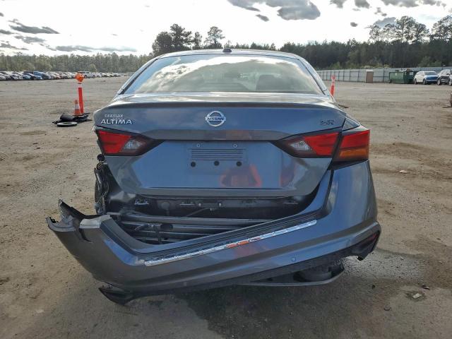 Nissan Altima Sr Image 3