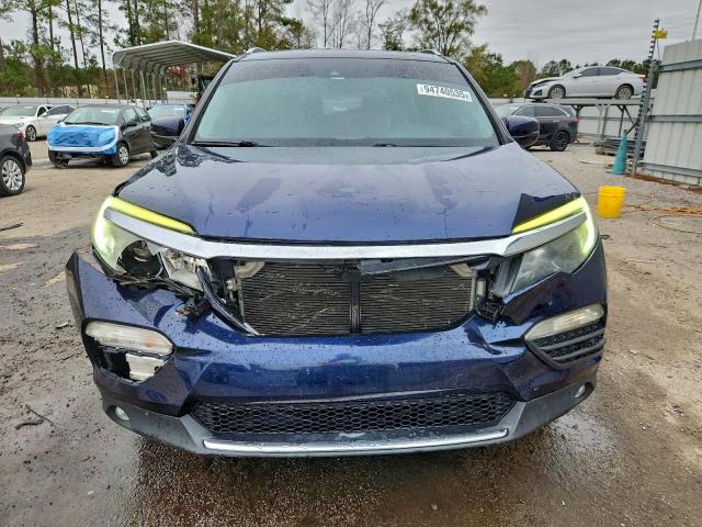 Honda Pilot Touring Image 9