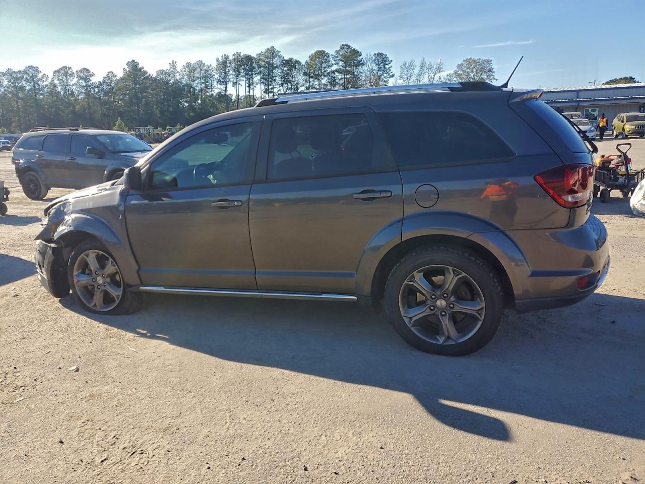 Dodge Journey Crossroad Image 2