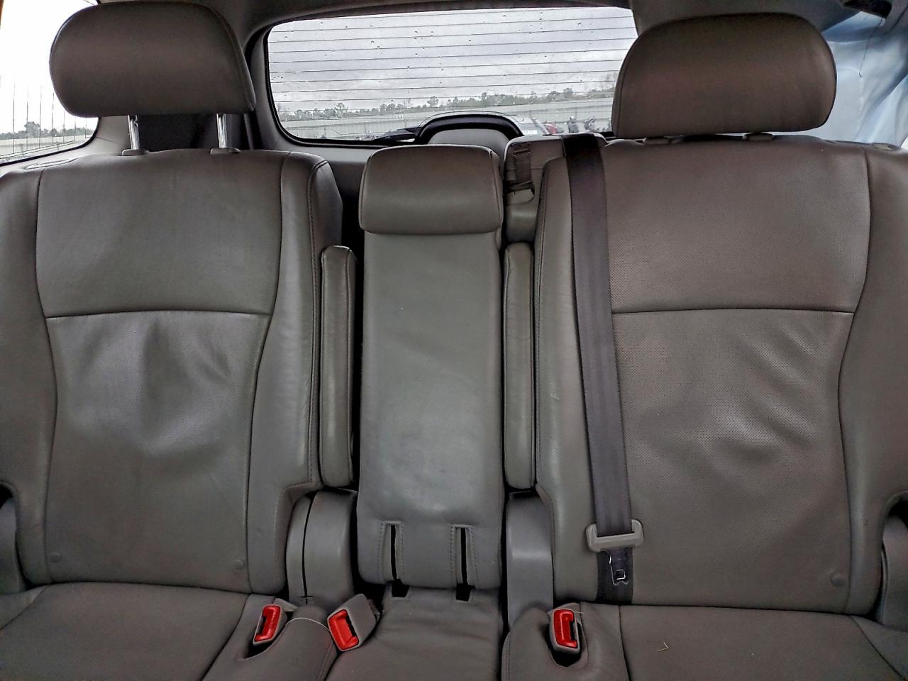 Toyota Highlander Limited Image 10