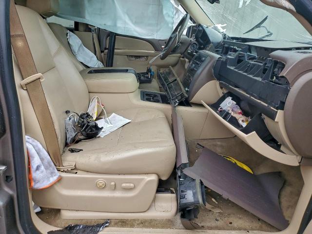 GMC Yukon C1500 Slt Image 12