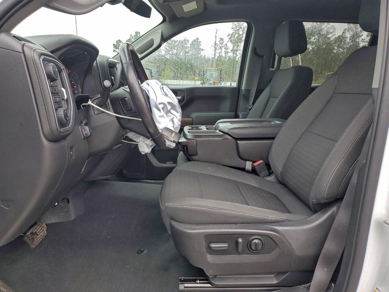 Chevrolet Silverado K1500 Lt Image 10