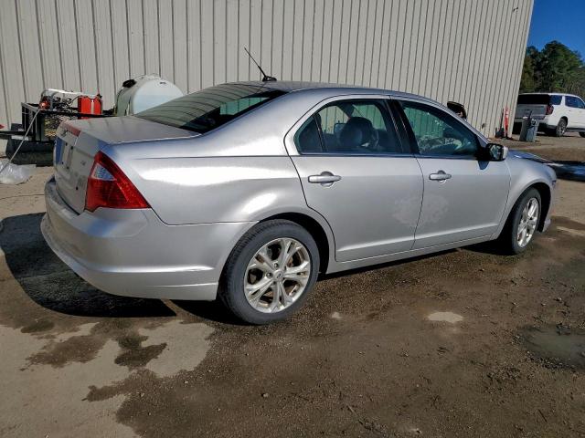 Ford Fusion Se Image 6